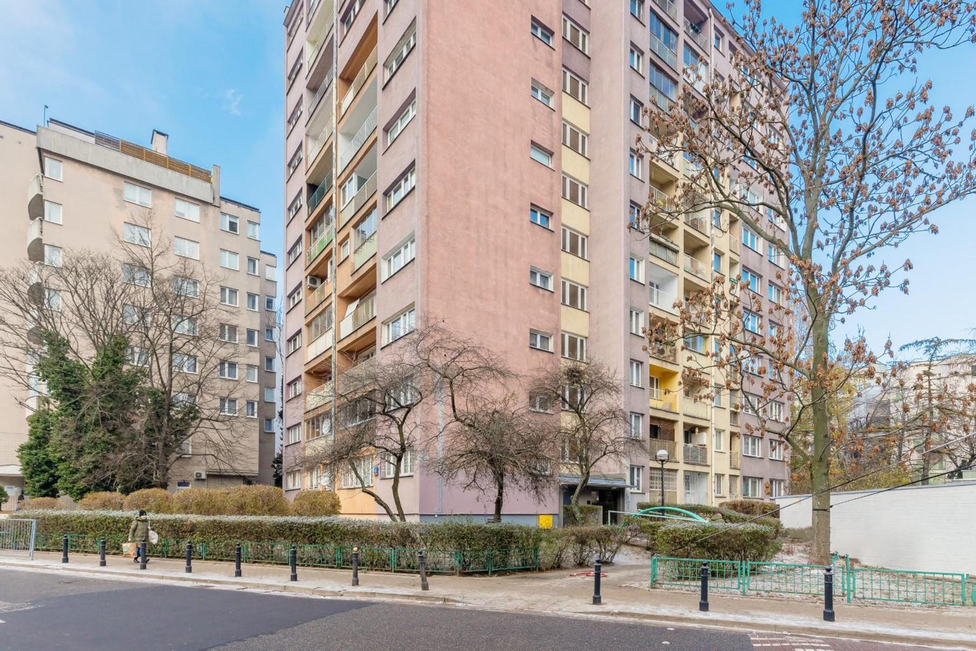 Spacious Fabryczna Near Centre By Renters Varšava